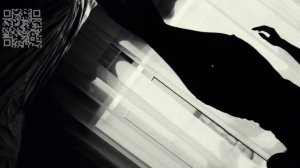 Девушка на кровати