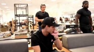 😄Арман продолжает кошмарить тюбиков!