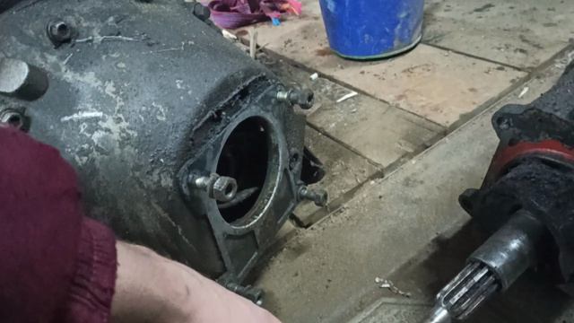 Зачем мазать герметик между колоколом КПП и коробкой передач