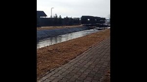 На Набережной.