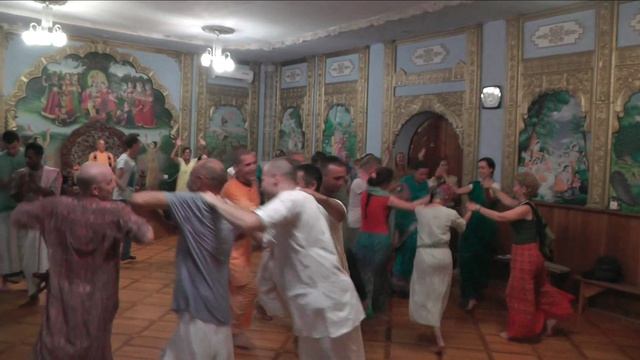 2016.07.31  ЕМ Адираса прабху. Гаура Арати. Новороссийск.ОКОНЧАНИЕ