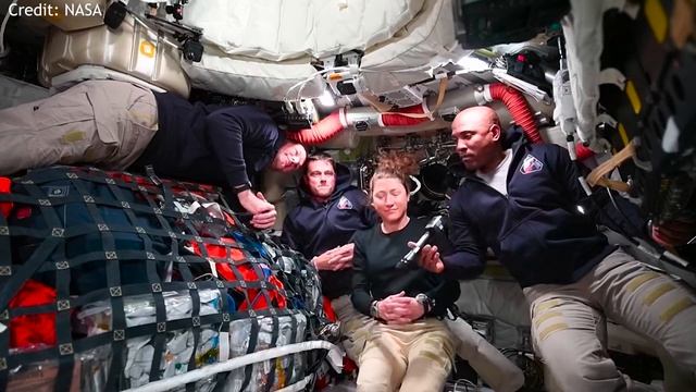 Интервью с экипажем миссии «Артемида-2»