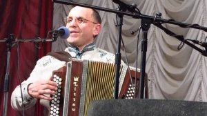 На побывку едет