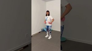 Комплекс упражнений с гантелями и деревянной палочкой