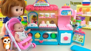 Мультики для девочек Куколка угощает мороженым малыша