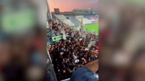 Появились кадры со стадиона в Перу, где в давке пострадали около 50 человек.