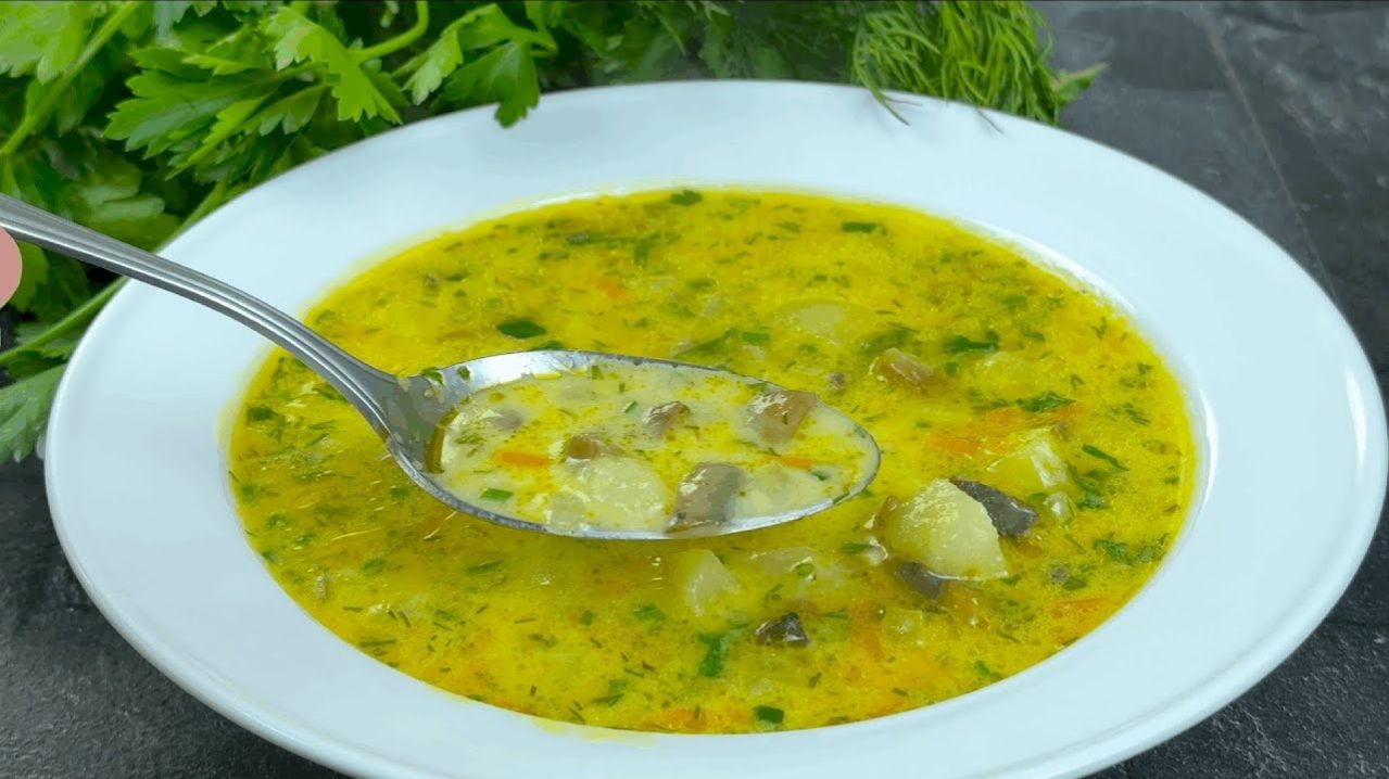 Остановиться невозможно! Сливочный суп с грибами - нежный и ароматный