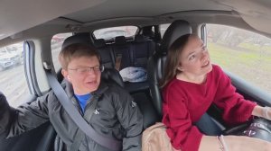 Весна +11: сломанный спиннинг, ёжик в городе и сосиски в тесте