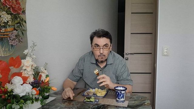 Мукбанг, как особый жанр в блогерстве.  04.04.2026