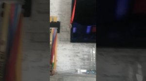 У меня выключилось видео продолжаю