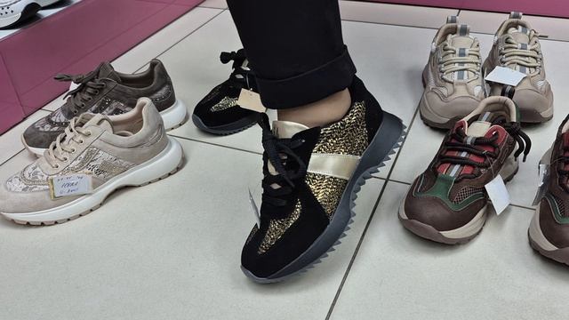 Новая коллекция!! Кроссовки!! Комфорт.