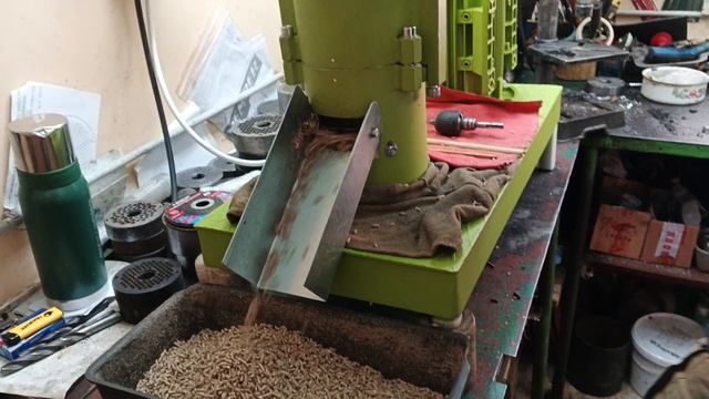 Гранулятор Компакт 150. Матрицы(фильера) 2 мм,3 мм,5 мм. Заказ едет в город Новосибирск.