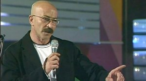 «Чем так неугодил Александр Розенбаум казачьим атаманам»?