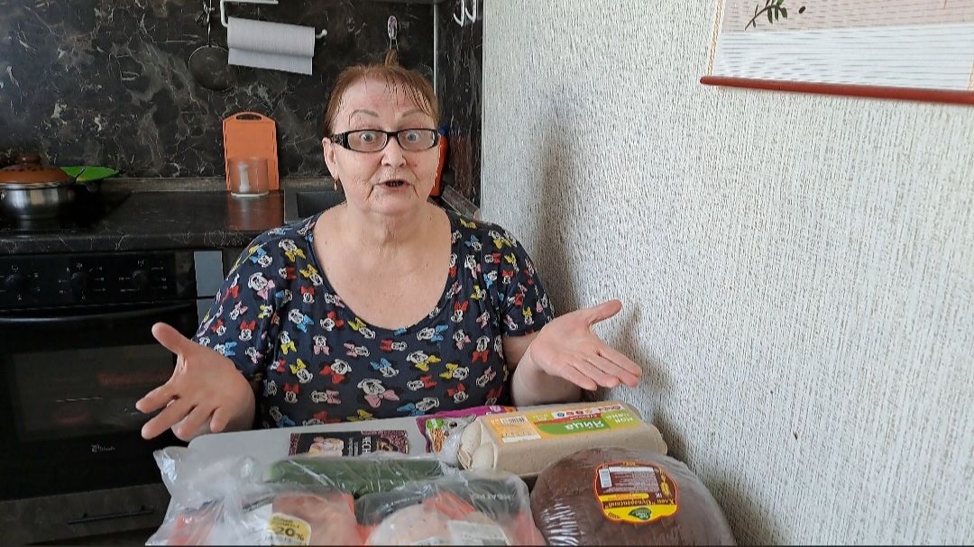 Почему жизнь  должна быть у всех такой,  какая она в вашем воображении!