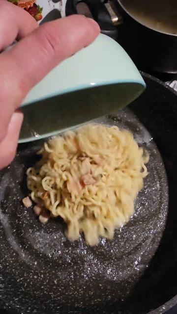 Чан рамён Black Pasta #еда, если приготовить вот так, то 10/10 по моему вкусу.