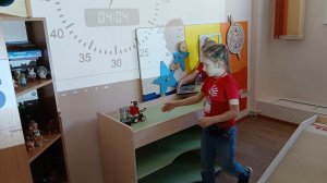 Презентация и демонстрация своего робота (Алиса, К. (7 лет), Алексей К. (6 лет)