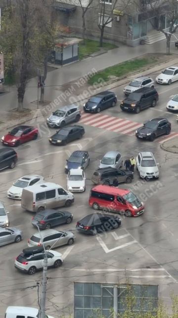 Веселье в Украине. Украинский не доброволец.