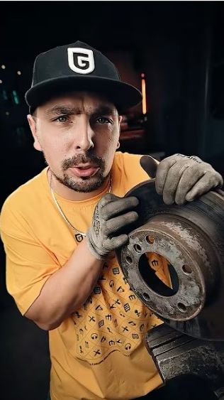 Скрипят ТОРМОЗА? Узнаем ТОЧНУЮ толщину ДИСКА!