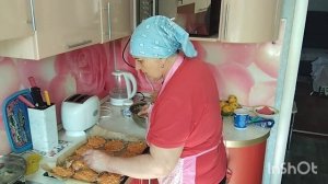 Показала вкусняшку/ребята не унывают/как живут в русской деревне..