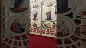 Божественная служба в храме Святой Троицы