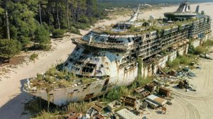 99-летний заброшенный круизный лайнер превращается...?? Классный АСМР с помощью ИИ.