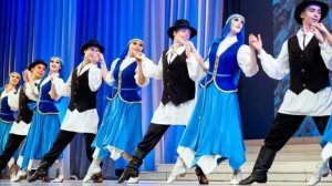 Что, если танцевать как степ... Хава Нагила танец? Прекрасно, смотря его Давайте Радоваться