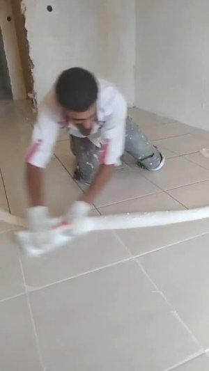 Правильное заполнение швов между плитками.