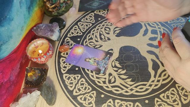 Чувства мужчины к вам сейчас 💞 таро по вариантам