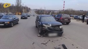 31 МАРТА НА УЛИЦЕ МИРА ЖЕЛЕЗНОГОРСКА СТОЛКНУЛИСЬ 2 АВТОМОБИЛЯ