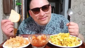 мукбанг/обжорыч/жареная картошка и мясные прикалюхи/