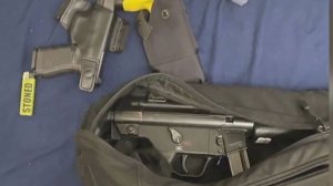 Охранники мэра Лондона забыли на улице сумку с оружием