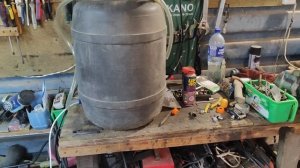 Сидим без света неделю / Незваные гости во дворе