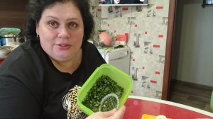 С утра по делам и прогуляться/ В магазине/ Готовлю ужин для себя/