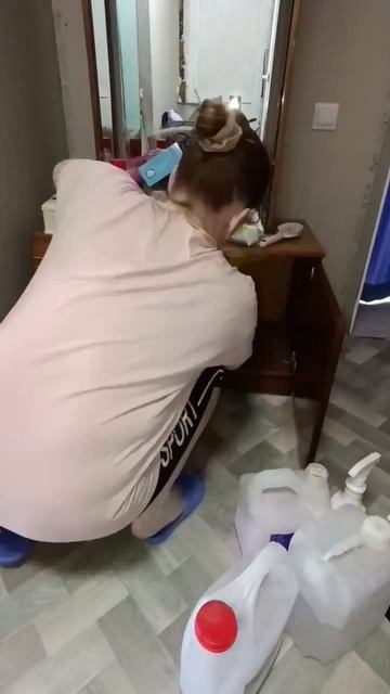 уборка в деревенском доме