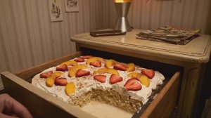 Еда в шкафу и чемодане. АСМР РОЛИК