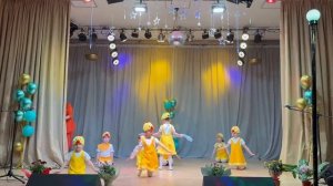 Танец «Весёлые цыплята»