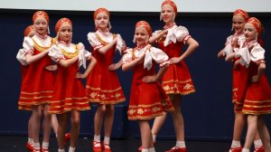 «КАЛИНКА--МАЛИНКА», танец. Ансамбль «ТАЛИСМАН», младшая группа. Санкт-Петербург.