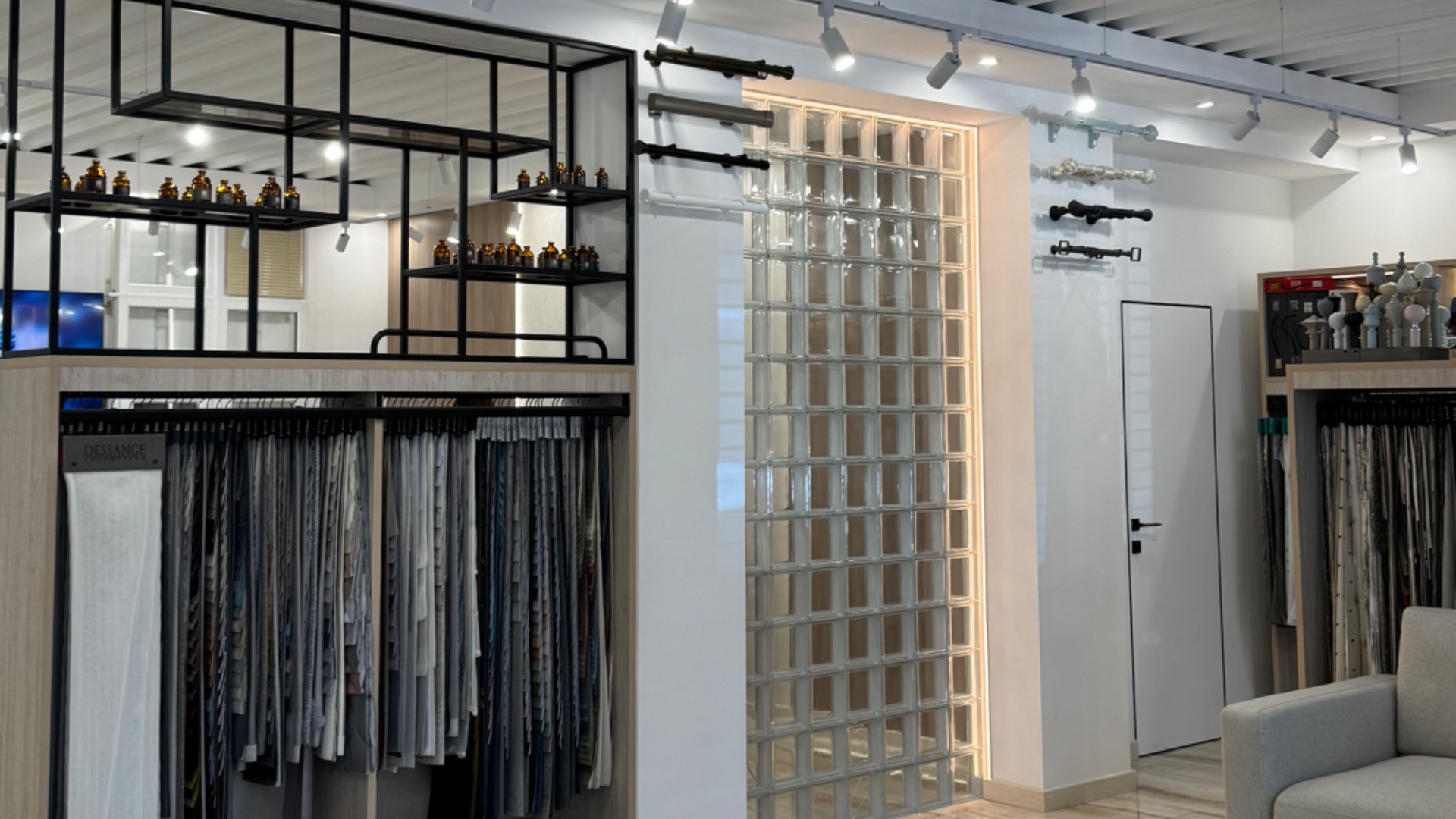 Жалюзи Владикавказ 99-98-99