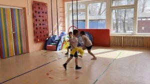 Игра «Космонавт зайка и шуршалки- догонялки звезды». В детском саду