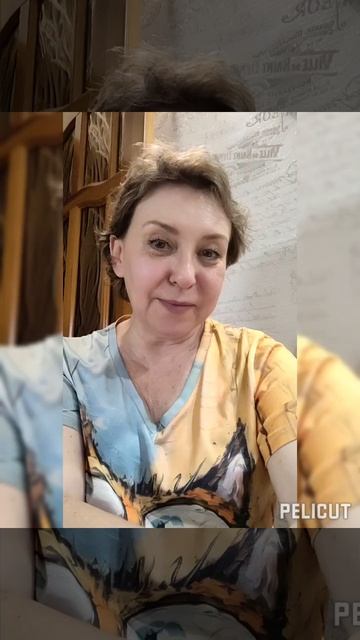 Сама устала и помощника замучила😊