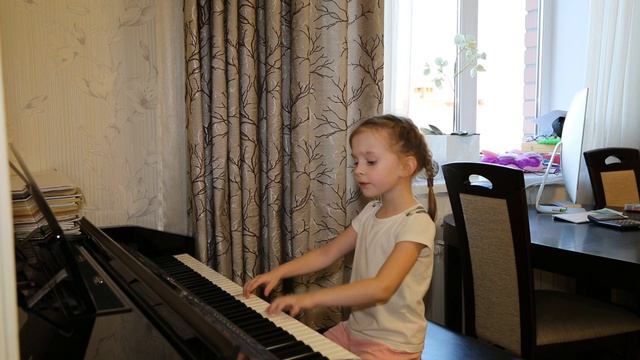 КОРИЧНЕВАЯ ПУГОВКА.... Виктория Викторовна