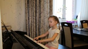 КОРИЧНЕВАЯ ПУГОВКА.... Виктория Викторовна