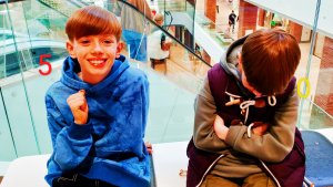 Кто первый проиграет 5 челенжей тот проиграл