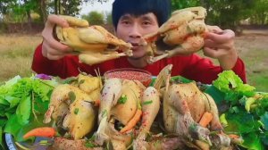 #МУКБАНГ Вареная курица свободного выгула с травами, острым соусом и вкусными овощами! АСМР ОБЖОР