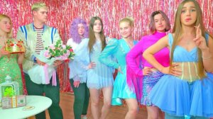 ТИТУЛ - САМАЯ УСПЕШНАЯ ШКОЛЬНИЦА ГОДА В ШКОЛЕ ЧЕРЛИДЕРШ!!! КАК ДЕВОЧКИ ХОТЯТ ПОБЕДИТЬ?