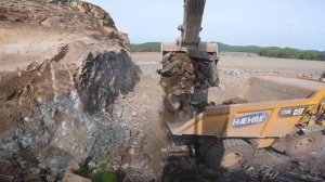 Technical stuff🤪👉the show goes on!🤩Cat 390 F, attacking my last pile at this site, part - 2!
