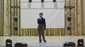 Трава у дома