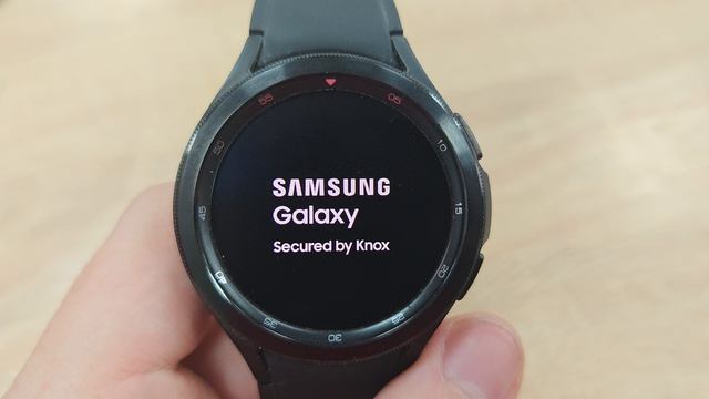 Samsung Galaxy Watch 4 Classic смотреть онлайн