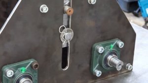 Я не хотел покупать дешевый трубогибочный станок, поэтому решил сделать его сам — простой, но прочны