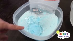 Emma and Kate first's Coke and Mentos Science experiments with Ryan